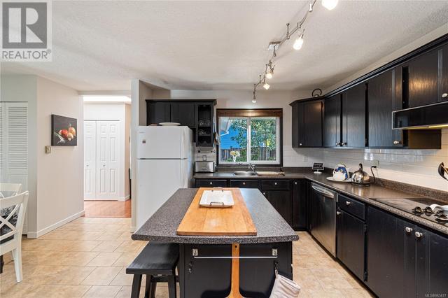 5414 Dunster Rd, House detached with 3 bedrooms, 2 bathrooms and 3 parking in Nanaimo BC | Image 12