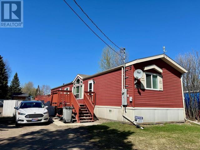 5227 42 St, House other with 3 bedrooms, 2 bathrooms and null parking in Northern Rockies BC | Image 1
