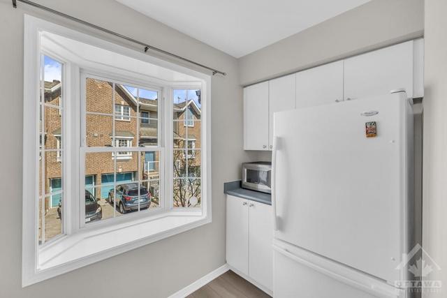 27 - 10 Hintonburg Pl, Townhouse with 2 bedrooms, 2 bathrooms and 2 parking in Ottawa ON | Image 6