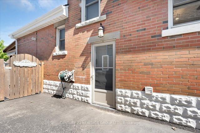226 Huxley Ave S, House detached with 4 bedrooms, 3 bathrooms and 4 parking in Hamilton ON | Image 15