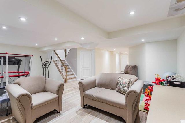 322 Royalpark Way, House detached with 3 bedrooms, 4 bathrooms and 3 parking in Vaughan ON | Image 15