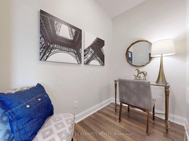 1608 - 68 Canterbury Pl, Condo with 1 bedrooms, 1 bathrooms and 1 parking in Toronto ON | Image 3