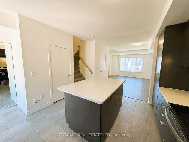 805 - 1525 Kingston Rd, Townhouse with 3 bedrooms, 3 bathrooms and 1 parking in Pickering ON | Image 5