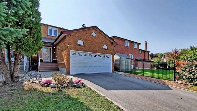 7 Denby Ct, House detached with 3 bedrooms, 4 bathrooms and 6 parking in Markham ON | Image 1