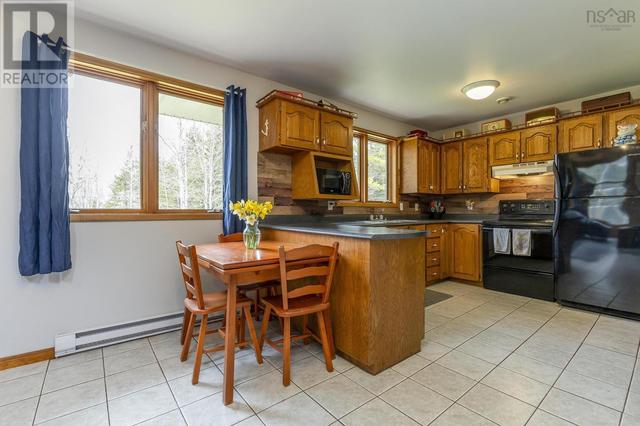 1079 Barr Settlement Rd, House detached with 3 bedrooms, 2 bathrooms and null parking in East Hants NS | Image 18
