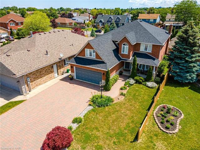 4 Valvano Court, House detached with 4 bedrooms, 2 bathrooms and 6 parking in St. Catharines ON | Image 1