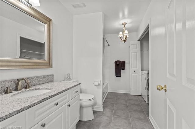 1052 Springfield Dr, House semidetached with 2 bedrooms, 1 bathrooms and 3 parking in Kingston ON | Image 11