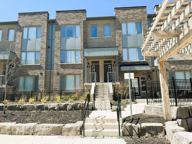 805 - 1525 Kingston Rd, Townhouse with 3 bedrooms, 3 bathrooms and 1 parking in Pickering ON | Image 1