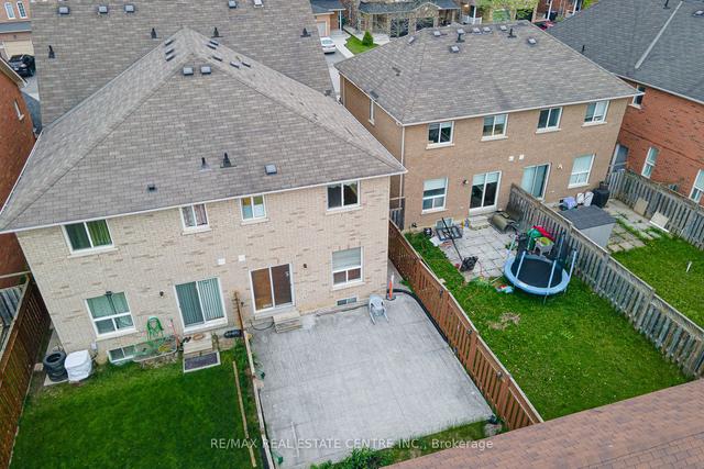 116 Cadillac Cres, House semidetached with 3 bedrooms, 4 bathrooms and 3 parking in Brampton ON | Image 29