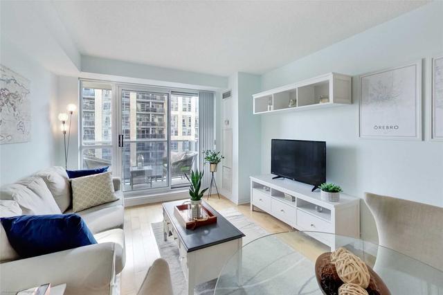 1604 - 5 Michael Power Pl, Condo with 1 bedrooms, 1 bathrooms and 1 parking in Toronto ON | Image 21
