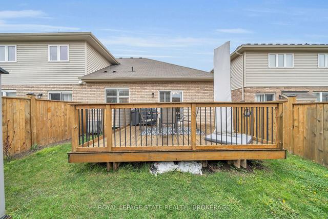 326 Keystone Cres, House attached with 2 bedrooms, 2 bathrooms and 2 parking in Hamilton ON | Image 30