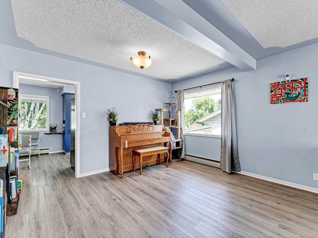517 Connaught Dr Sw, House detached with 5 bedrooms, 2 bathrooms and 1 parking in Medicine Hat AB | Image 10