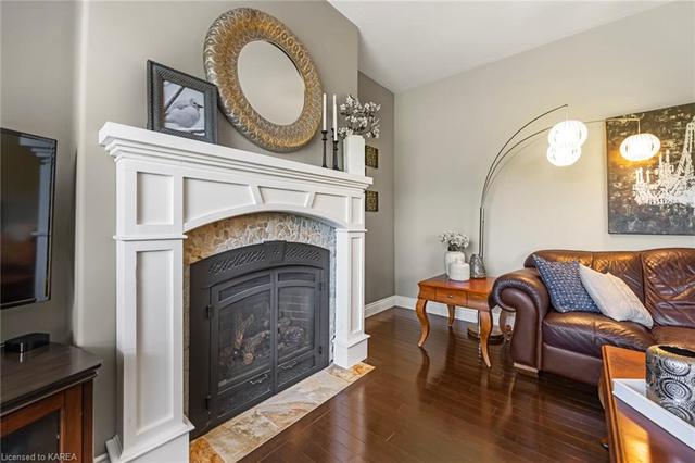 1056 Wise St, House detached with 4 bedrooms, 2 bathrooms and 6 parking in Kingston ON | Image 8