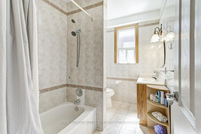 189 Beatrice St, House detached with 4 bedrooms, 4 bathrooms and 2 parking in Toronto ON | Image 5