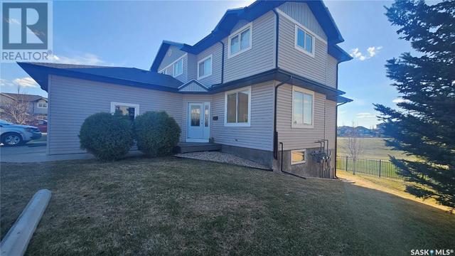 109 - 119 Hampton Circle, House attached with 3 bedrooms, 4 bathrooms and null parking in Saskatoon SK | Image 1