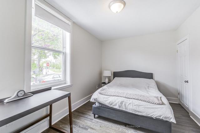 185 Simcoe St E, House semidetached with 3 bedrooms, 1 bathrooms and 0 parking in Hamilton ON | Image 11