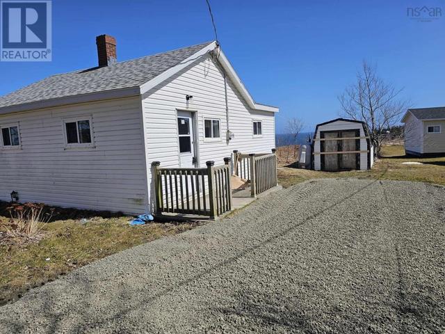 1044 Point Aconi Road, House detached with 1 bedrooms, 1 bathrooms and null parking in Cape Breton NS | Image 2