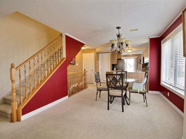 814 Lakeridge Dr, Townhouse with 2 bedrooms, 3 bathrooms and 2 parking in Ottawa ON | Image 4