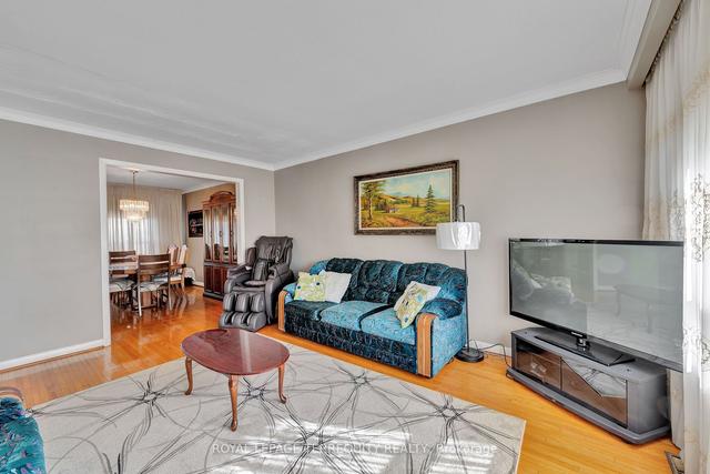 118 Giltspur Dr, House semidetached with 3 bedrooms, 2 bathrooms and 8 parking in Toronto ON | Image 28