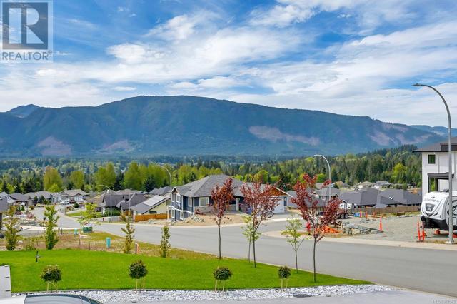 549 Mountain View Dr, House detached with 2 bedrooms, 2 bathrooms and 2 parking in Lake Cowichan BC | Image 13