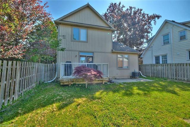 413 Niagara St, House detached with 3 bedrooms, 3 bathrooms and null parking in St. Catharines ON | Image 25
