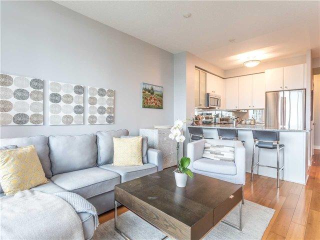 1101 - 18 Yorkville Ave, Condo with 1 bedrooms, 1 bathrooms and 1 parking in Toronto ON | Image 11