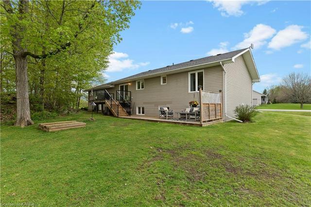 5243 Dundon Dr, House detached with 4 bedrooms, 3 bathrooms and 4 parking in Kingston ON | Image 43