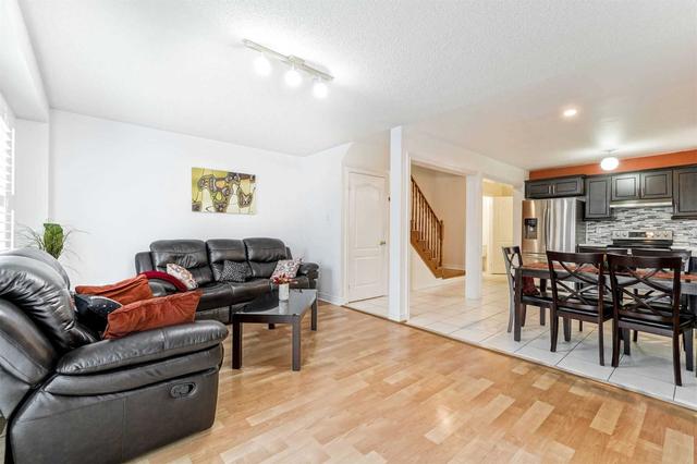 363 Krotone Cres, House semidetached with 3 bedrooms, 3 bathrooms and 4 parking in Mississauga ON | Image 25