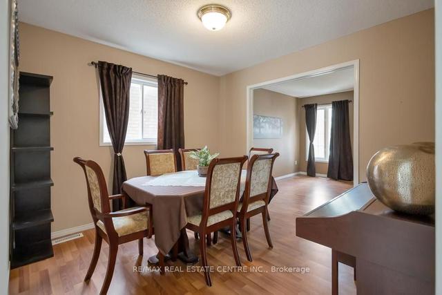 36 Colleyville St, House detached with 3 bedrooms, 4 bathrooms and 4 parking in Brampton ON | Image 37