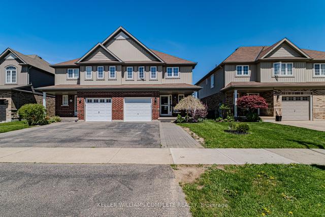 270 Vincent Dr, House semidetached with 3 bedrooms, 3 bathrooms and 2 parking in North Dumfries ON | Image 1