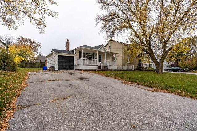 UPPER - 226 Lawrence Ave, House detached with 3 bedrooms, 1 bathrooms and 2 parking in Richmond Hill ON | Image 3