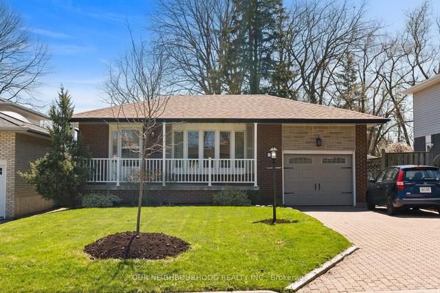 781 Tatra Dr, House detached with 3 bedrooms, 2 bathrooms and 5 parking in Oshawa ON | Image 1