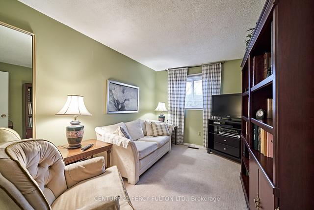 44 - 222 Pearson St, Townhouse with 4 bedrooms, 2 bathrooms and 2 parking in Oshawa ON | Image 7