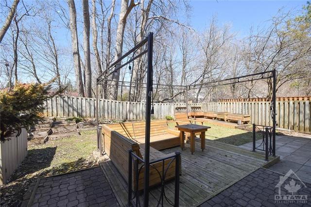 1411 Forge St, Townhouse with 3 bedrooms, 3 bathrooms and 2 parking in Ottawa ON | Image 26