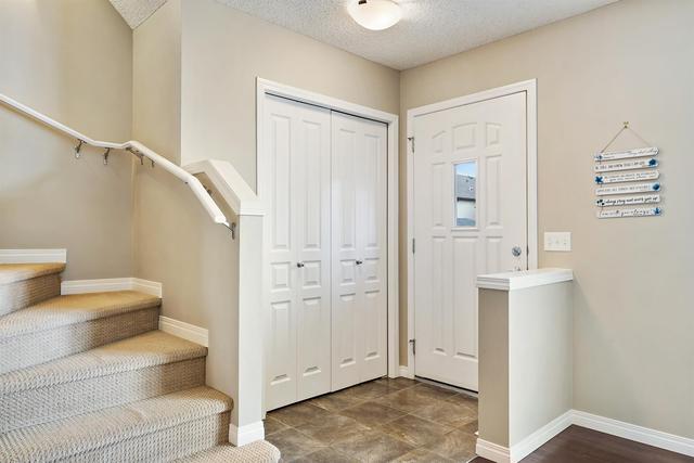109 New Brighton Villas Se, Home with 3 bedrooms, 2 bathrooms and 2 parking in Calgary AB | Image 20