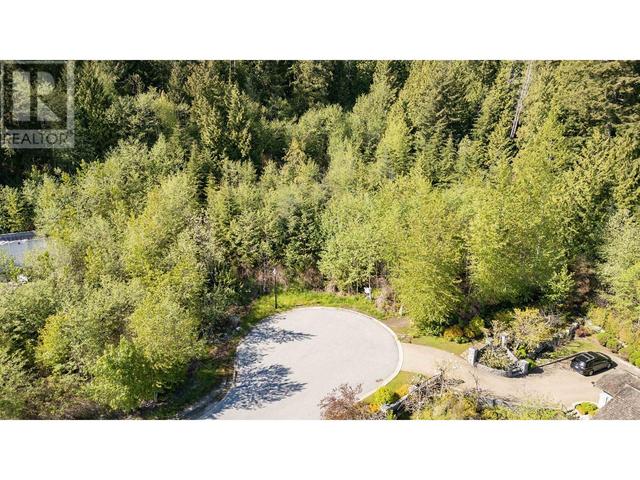 2307 Kadlec Crt, House detached with 0 bedrooms, 0 bathrooms and null parking in West Vancouver BC | Image 6