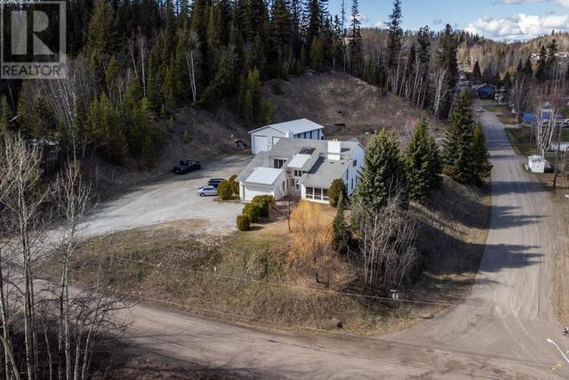 2436 W Knell Rd, House detached with 4 bedrooms, 3 bathrooms and null parking in Prince George BC | Image 8