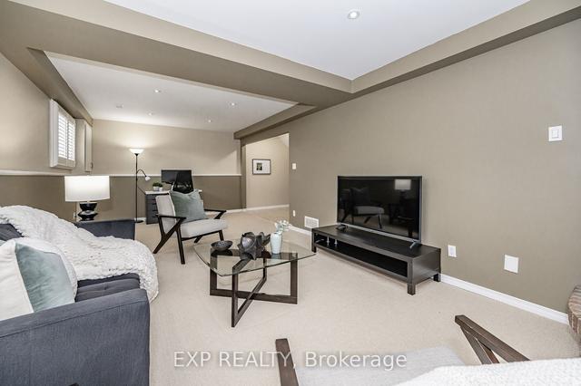 69 Roseneath Cres, House detached with 3 bedrooms, 2 bathrooms and 3 parking in Kitchener ON | Image 18