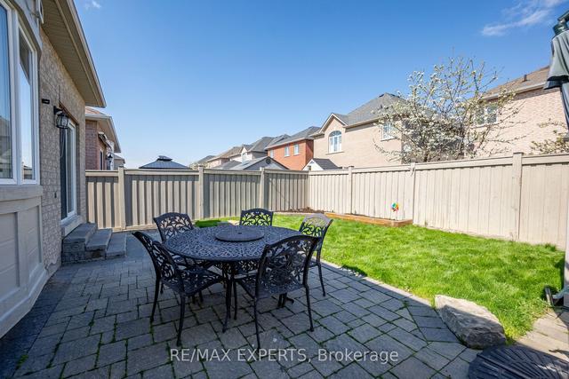 209 Vellore Park Ave, House detached with 3 bedrooms, 4 bathrooms and 5 parking in Vaughan ON | Image 25