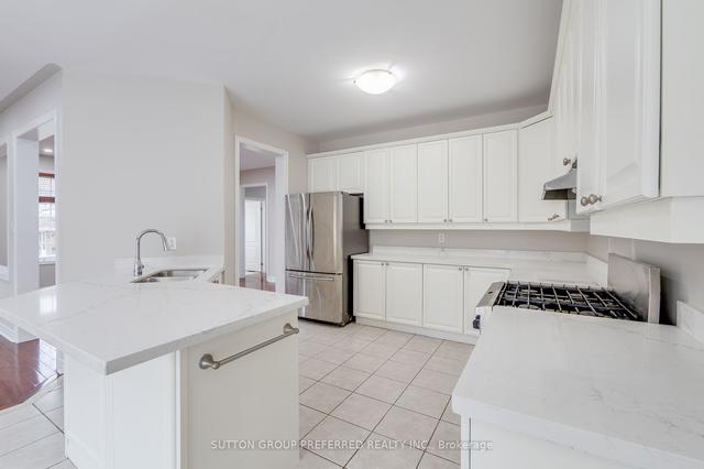 1010 Laidlaw Dr, House detached with 4 bedrooms, 4 bathrooms and 4 parking in Milton ON | Image 5