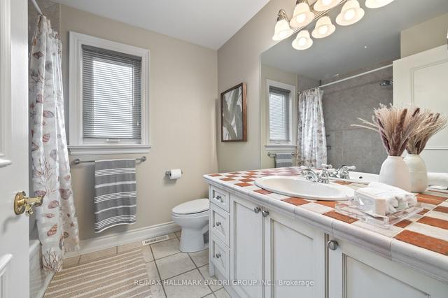 111 Latimer Ave, House detached with 4 bedrooms, 4 bathrooms and 3 parking in Toronto ON | Image 9