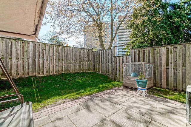 30 - 101 Dundalk Dr, Townhouse with 3 bedrooms, 3 bathrooms and 3 parking in Toronto ON | Image 18