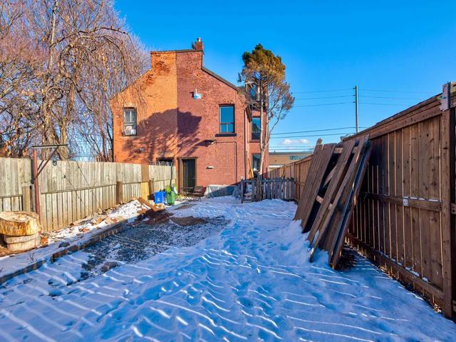 153 Bay St N, House detached with 4 bedrooms, 3 bathrooms and 4 parking in Hamilton ON | Image 33