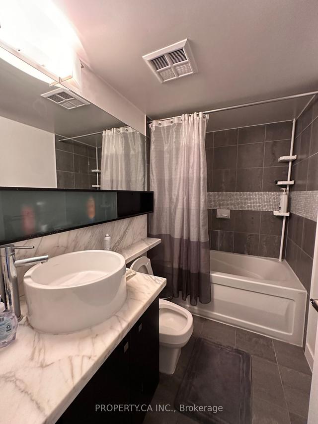 4301 - 11 Brunel Ct, Condo with 1 bedrooms, 1 bathrooms and 1 parking in Toronto ON | Image 17