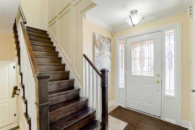 89 Monaco Crt, House attached with 3 bedrooms, 3 bathrooms and 4 parking in Brampton ON | Image 39
