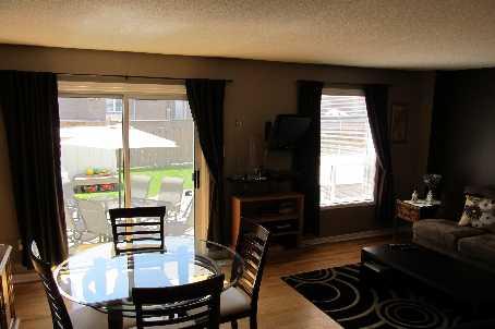 8 Tiller Tr, House semidetached with 3 bedrooms, 2 bathrooms and 2 parking in Brampton ON | Image 4