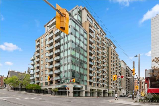 305 - 238 Besserer St, Condo with 2 bedrooms, 2 bathrooms and 1 parking in Ottawa ON | Image 1