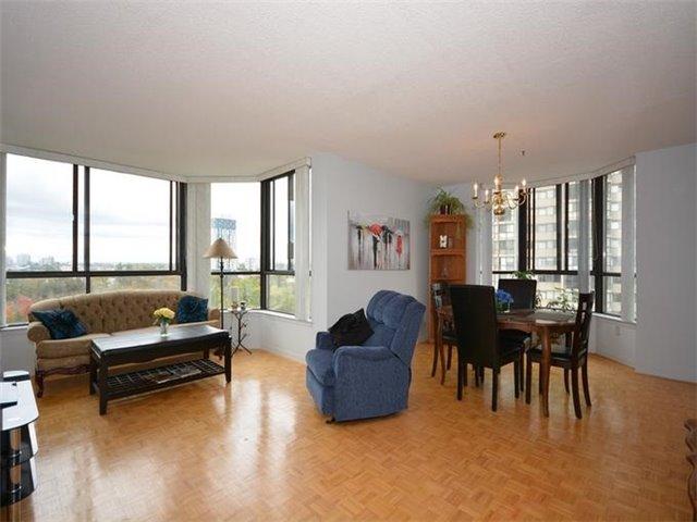 1001 - 8 Lisa St, Condo with 2 bedrooms, 2 bathrooms and 1 parking in Brampton ON | Image 6