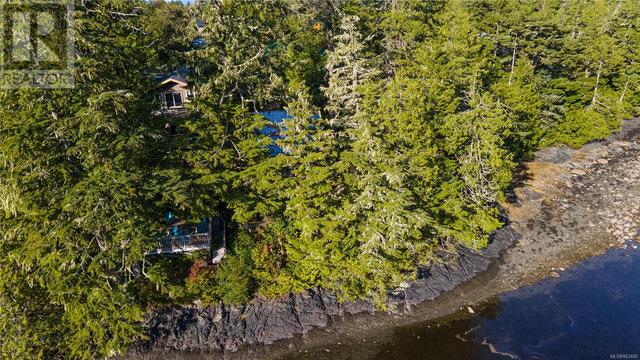 225 Boardwalk Blvd, House detached with 2 bedrooms, 1 bathrooms and 2 parking in Ucluelet BC | Image 4
