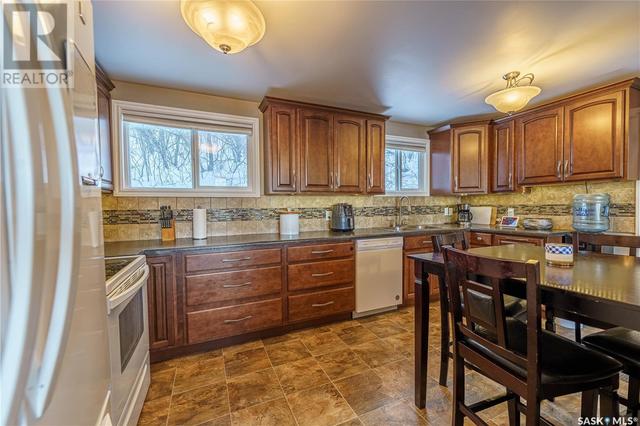 771 Tatanka Drive, House detached with 2 bedrooms, 1 bathrooms and null parking in South Lake SK | Image 10